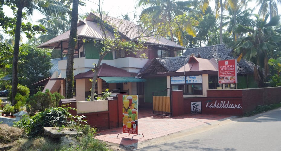 Kadalkkara Lake Resort, Kochi 1